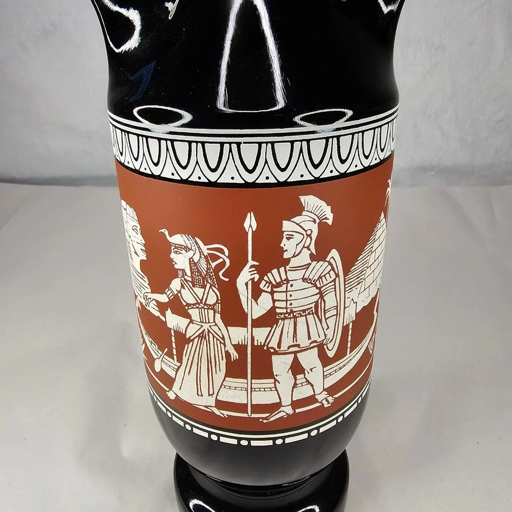 Amphora Vase material depictions blends